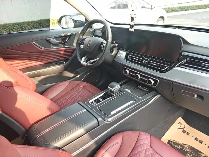 HONGQI HS5 2023