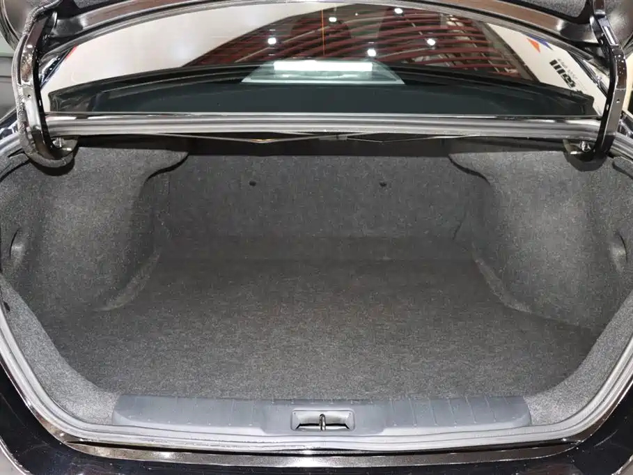 NISSAN SYLPHY 2021