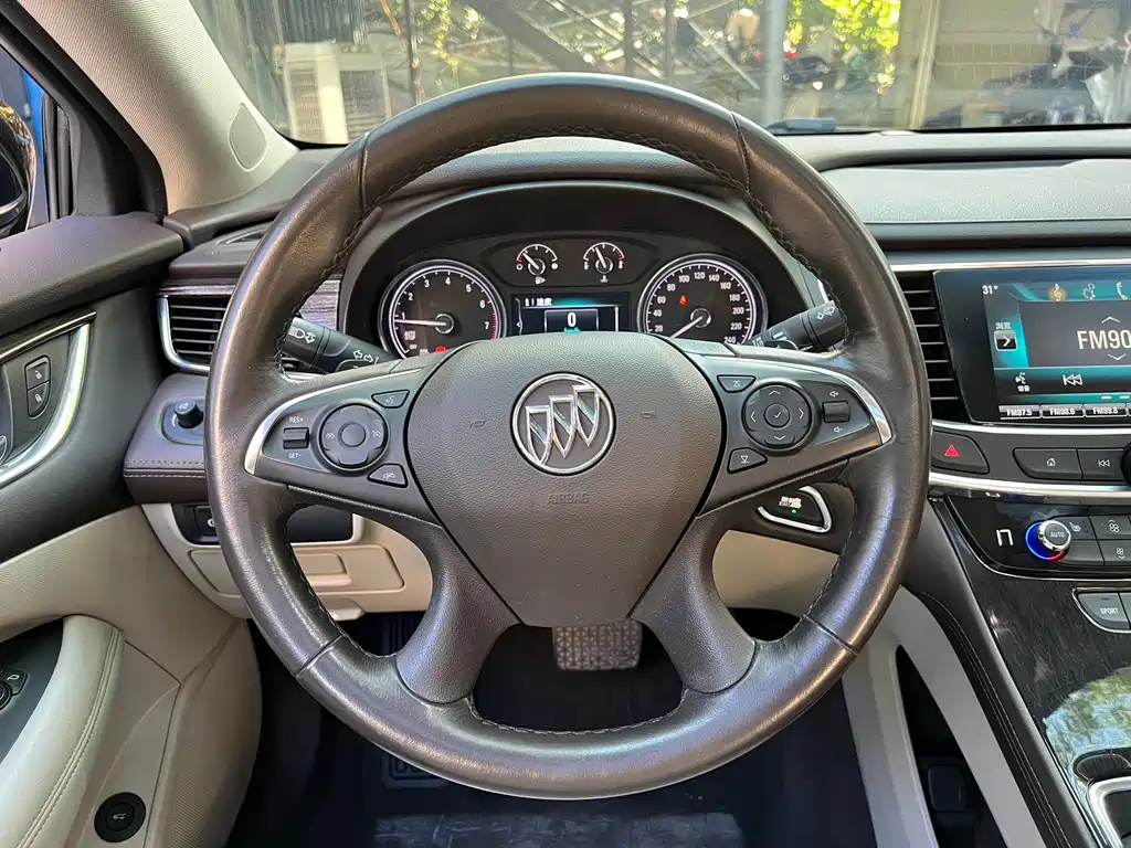 BUICK LACROSSE 2017