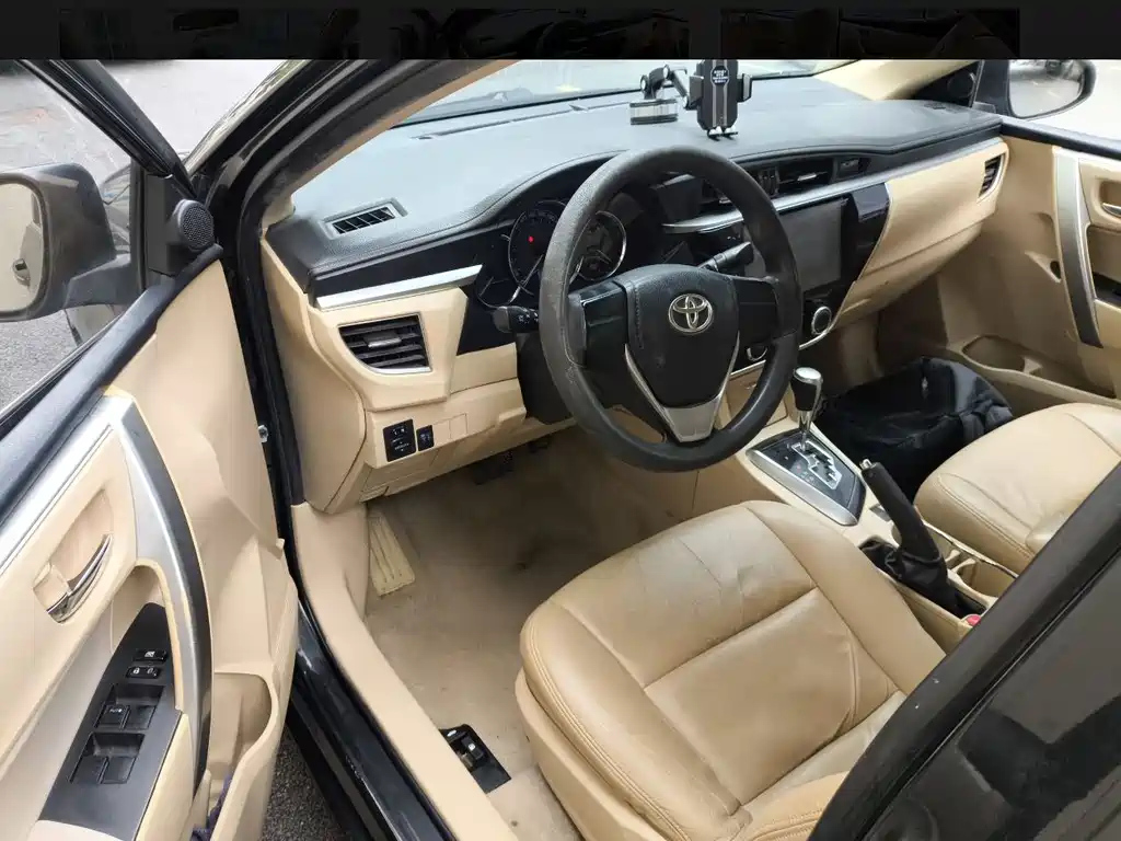 TOYOTA COROLLA 2016