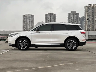 LINCOLN ADVENTURER  2022