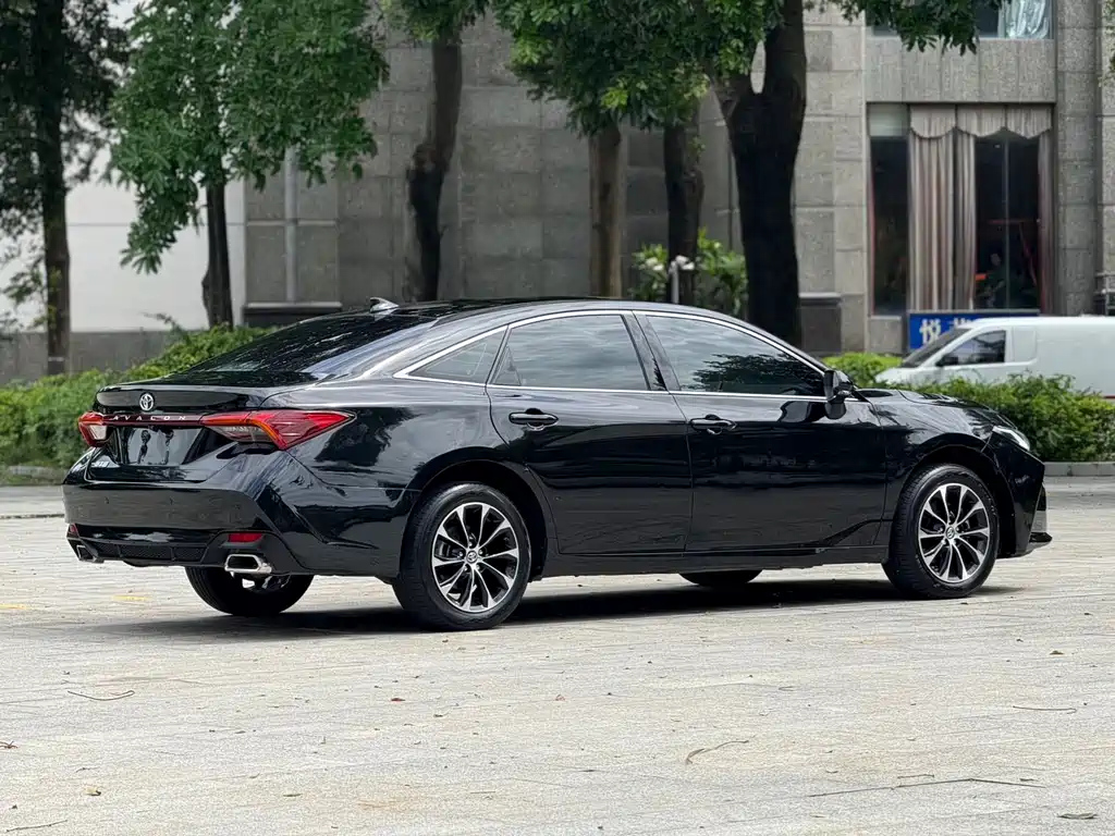 TOYOTA AVALON 2023