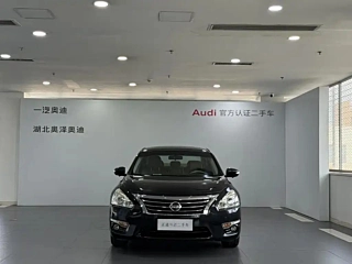 NISSAN TEANA 2013