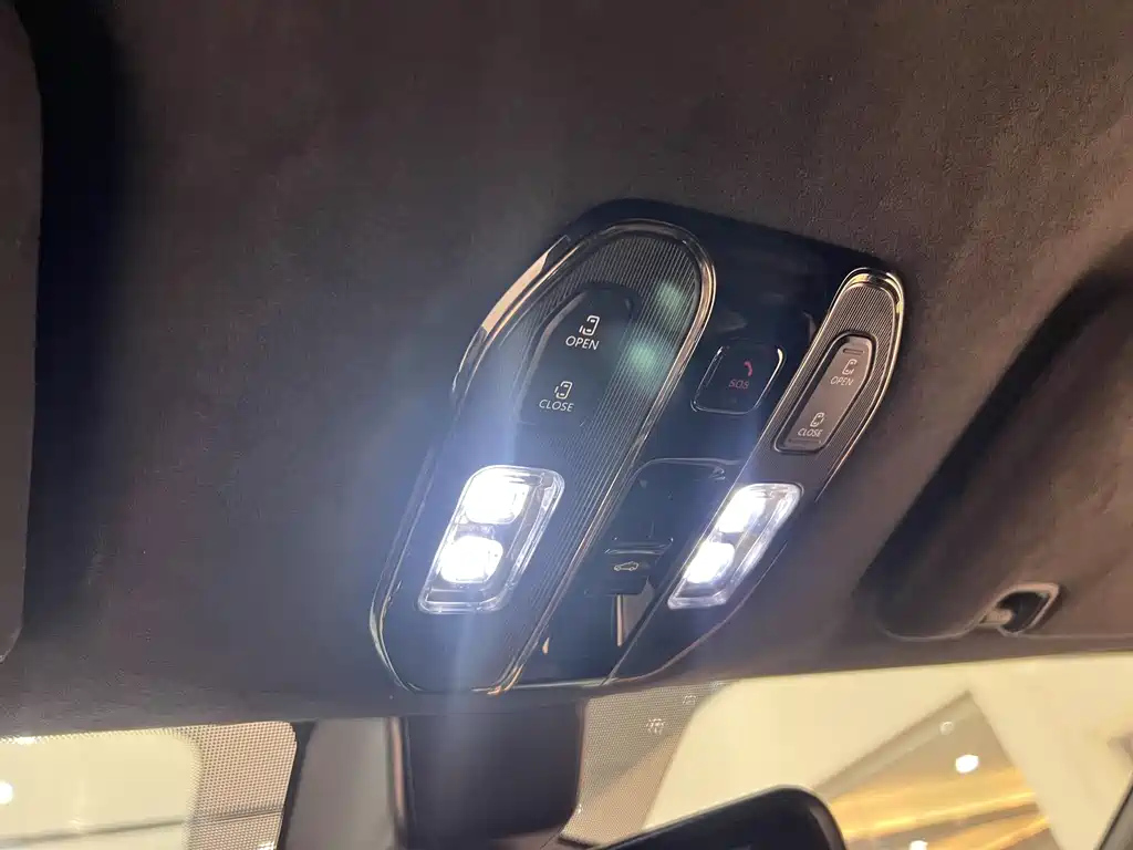 TRUMPCHI M8 2023