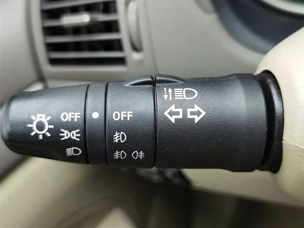 NISSAN SYLPHY 2016