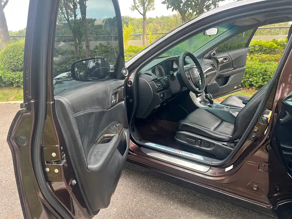 HONDA ACCORD 2015