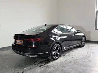 VOLKSWAGEN PASSAT 2024
