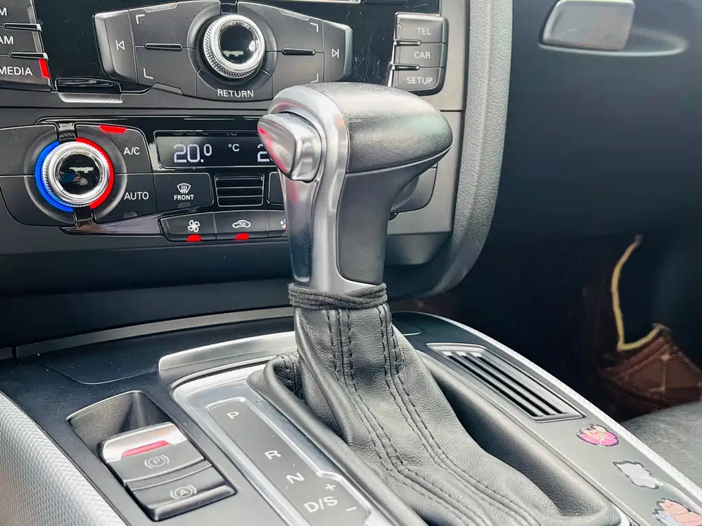 AUDI A4L 2015
