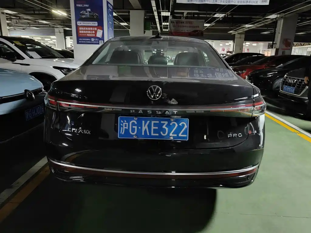 VOLKSWAGEN PASSAT 2025