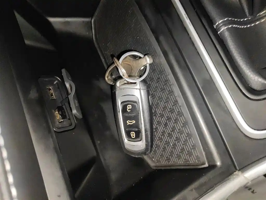 GEELY AUTO VISION X6 2018