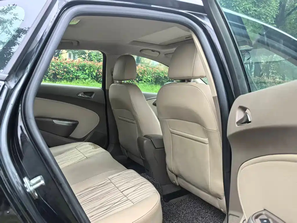 BUICK EXCELLE 2012