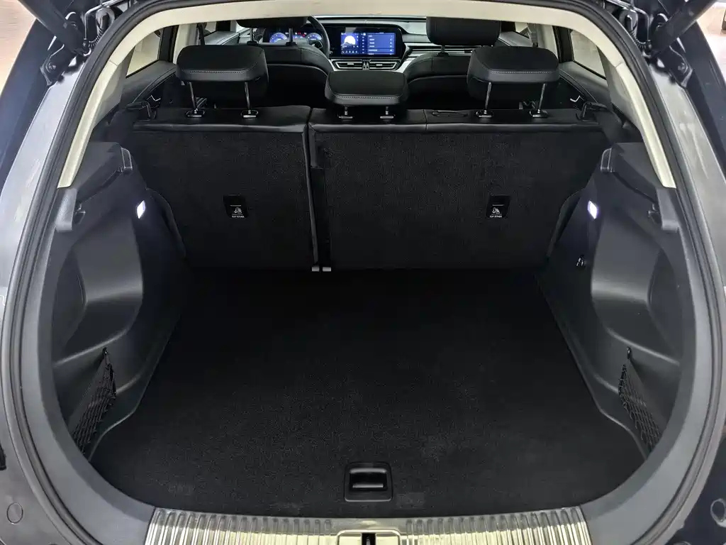 HONGQI HS5 2024