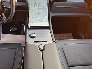 HIPHI X  2022 YEAR &#26234;&#36828; EDITION 6 SEATS &#38271; RANGE EDITIO 2022