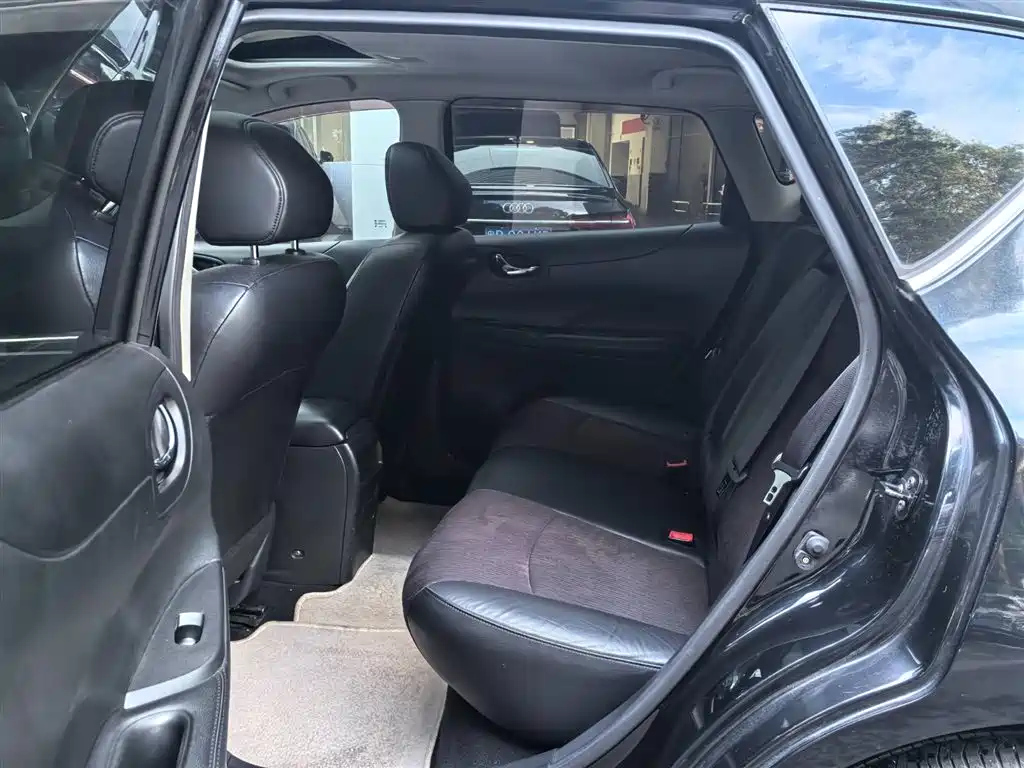 NISSAN TIIDA TIIDA 2012