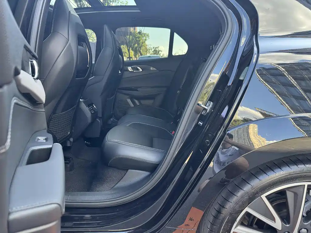 LYNK&CO 02 HATCHBACK 2022