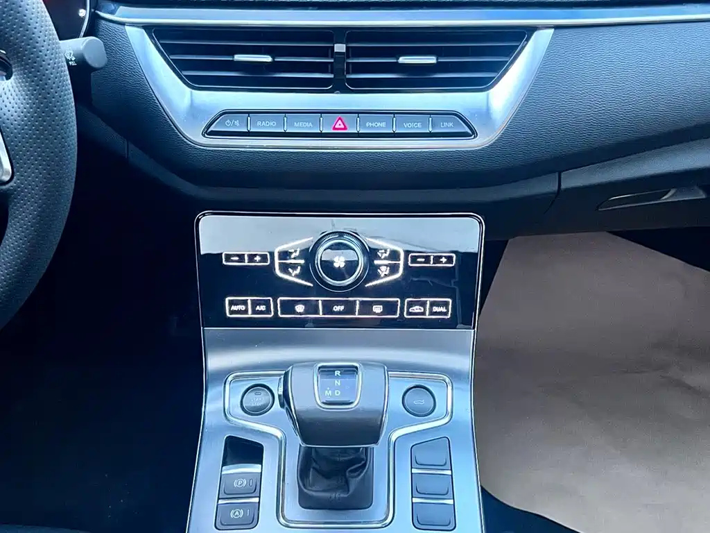 HONGQI H5 2021