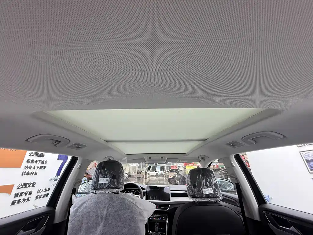 VOLKSWAGEN TAYRON 2025