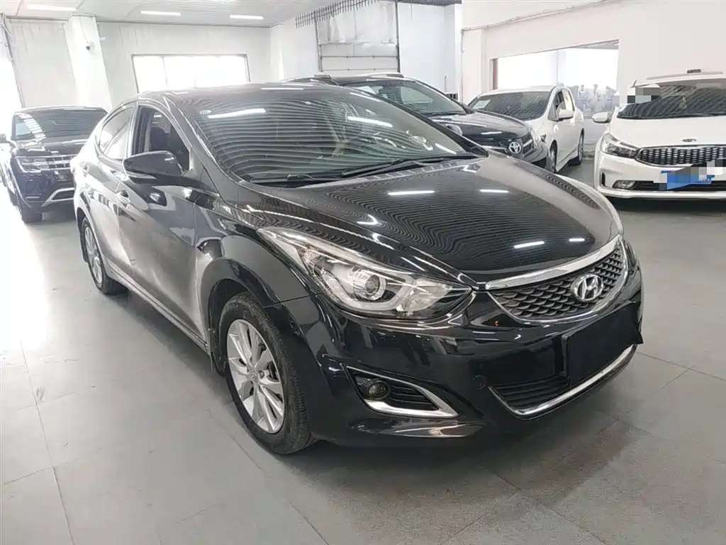 HYUNDAI ELANTRA 2016