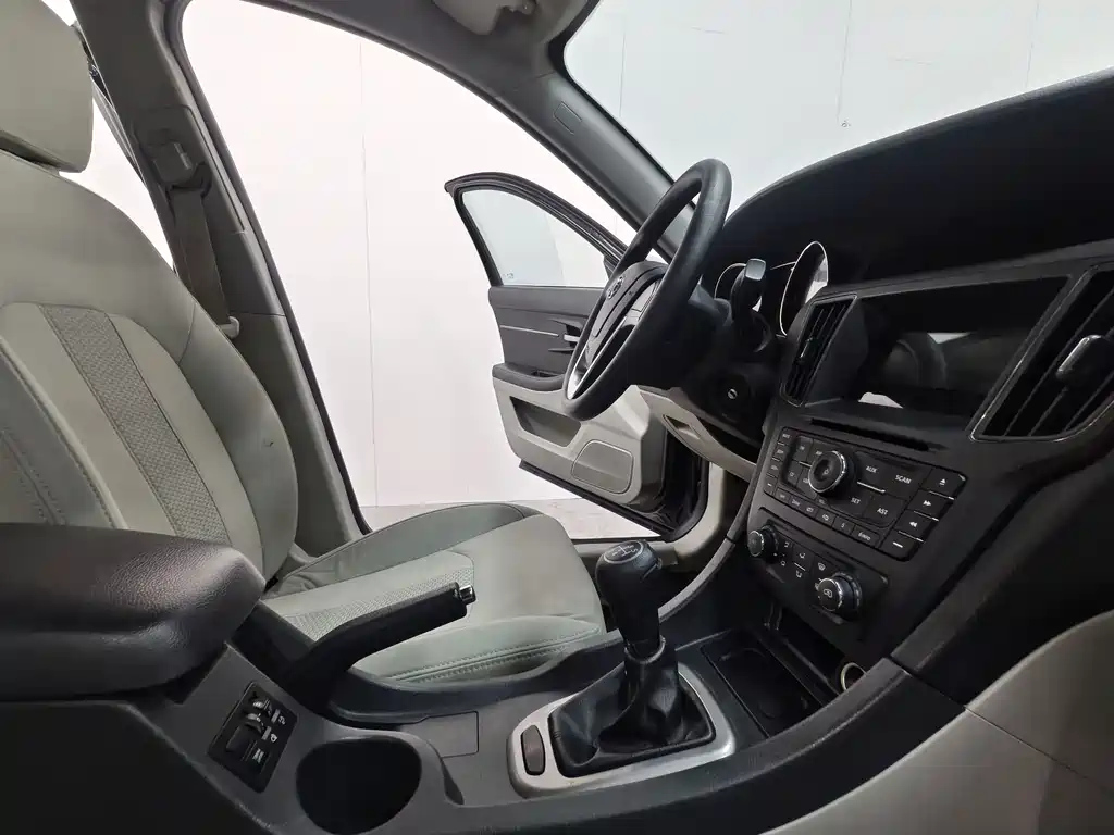 BAIC SENOVA D50 2015