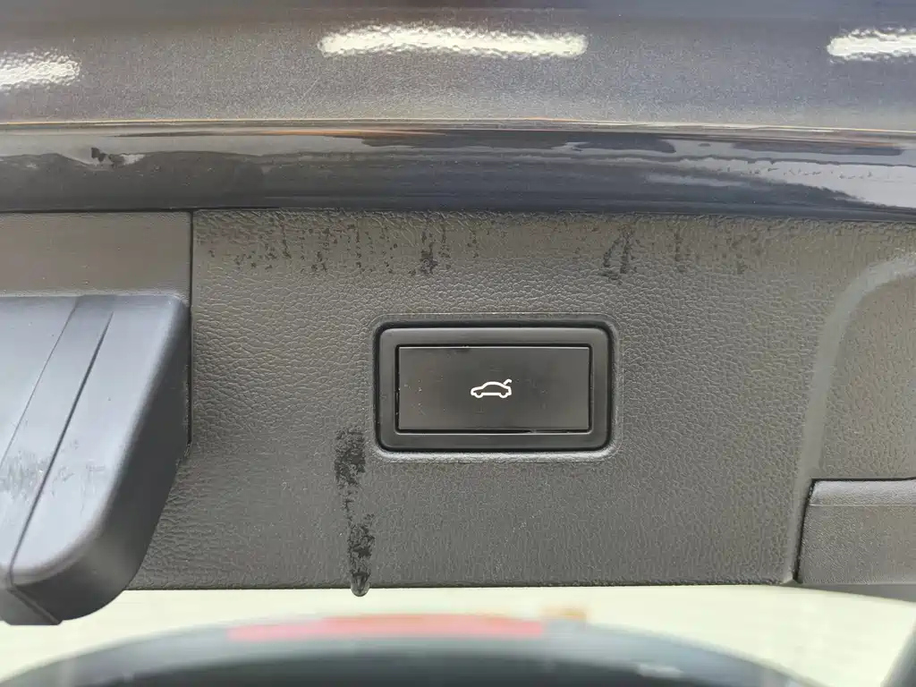 VOLKSWAGEN TAYRON 2022