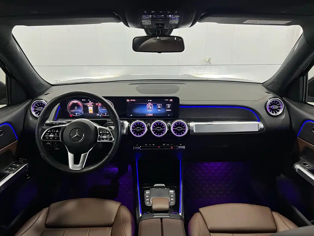 MERCEDES BENZ GLB 2021