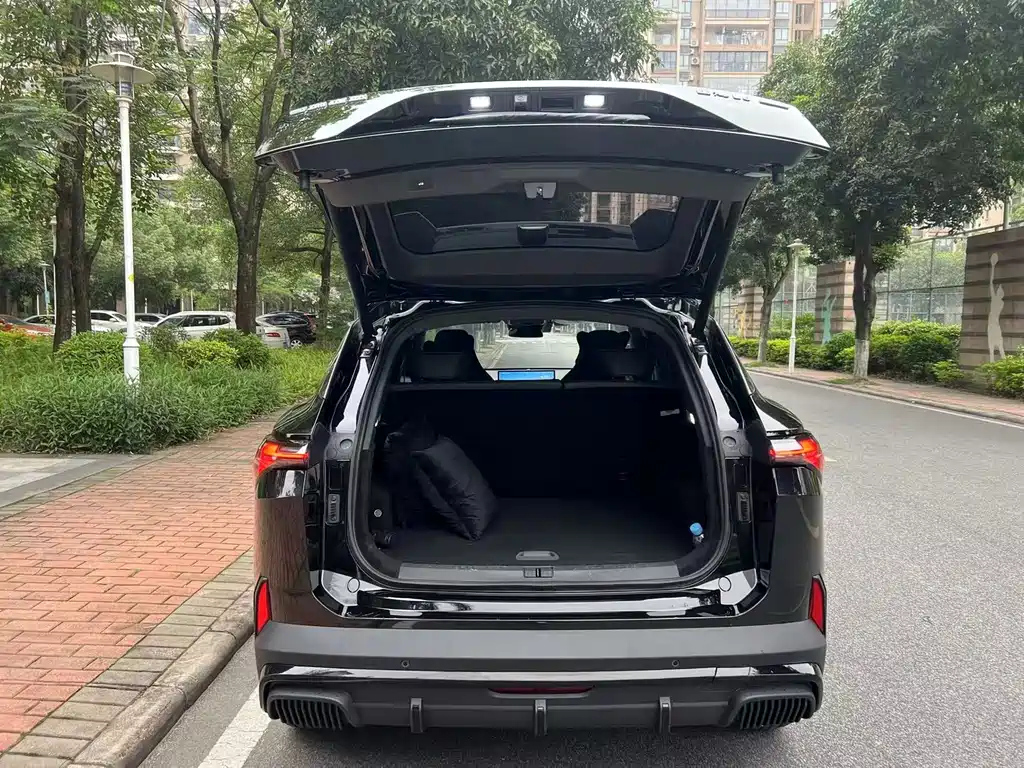 JETOUR SHANHAI L6 2024