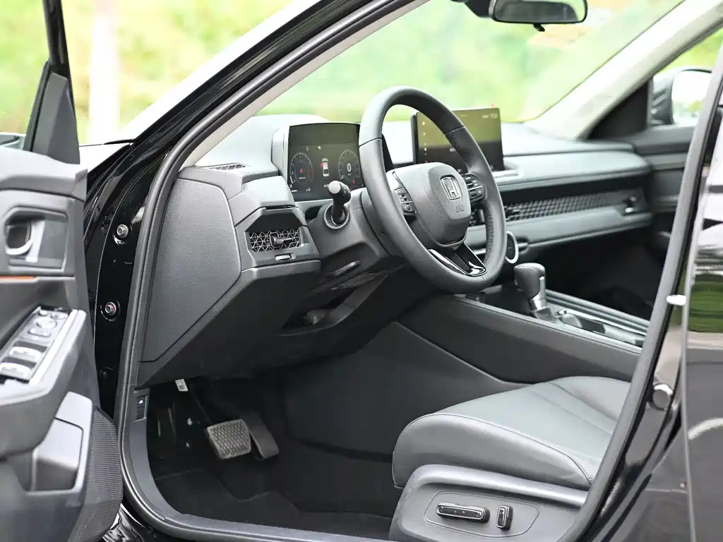 HONDA ACCORD 2025