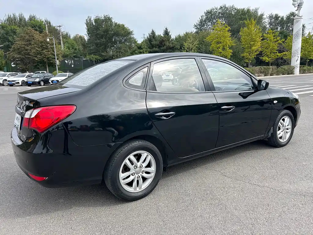 HYUNDAI CELESTA 2015