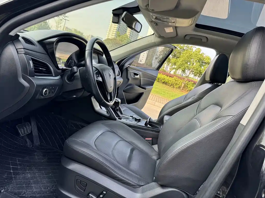 BORGWARD BX7 2016
