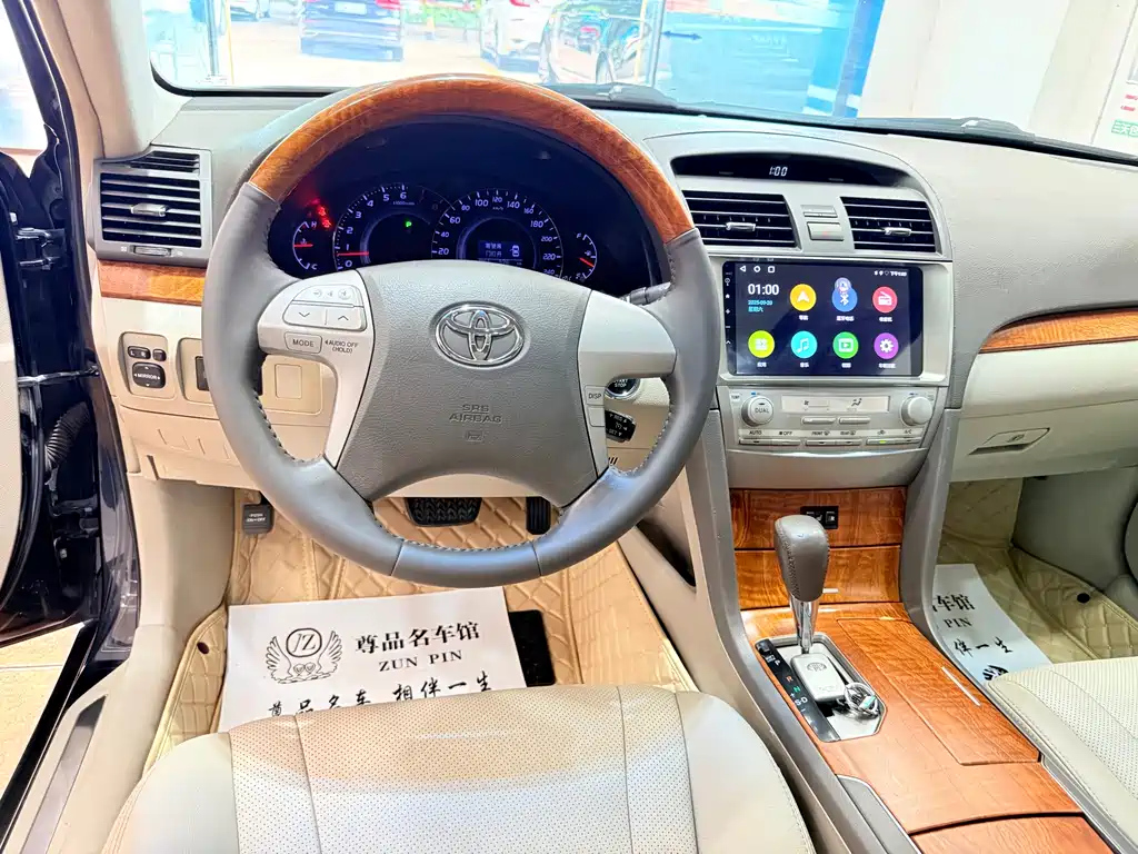 TOYOTA CAMRY 2010