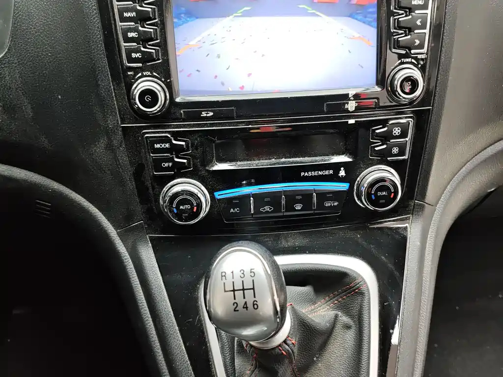 HAVAL H6 2015