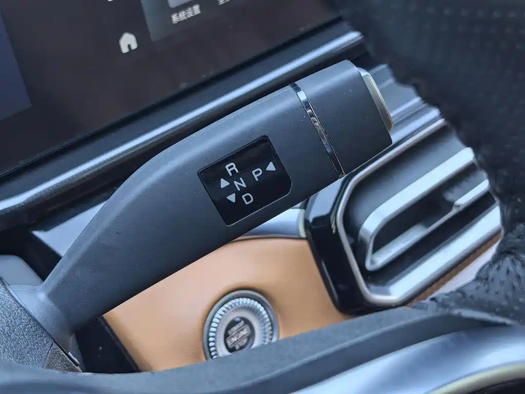 JETOUR SHANHAI L7 2025