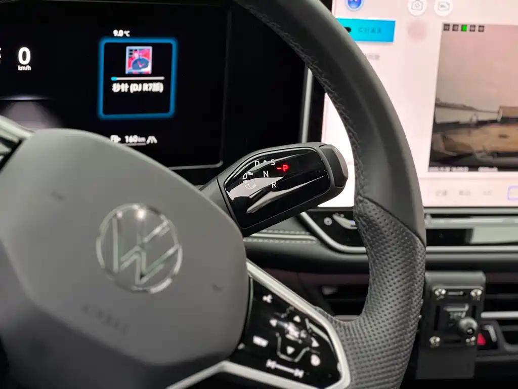 VOLKSWAGEN MAGOTAN 2025