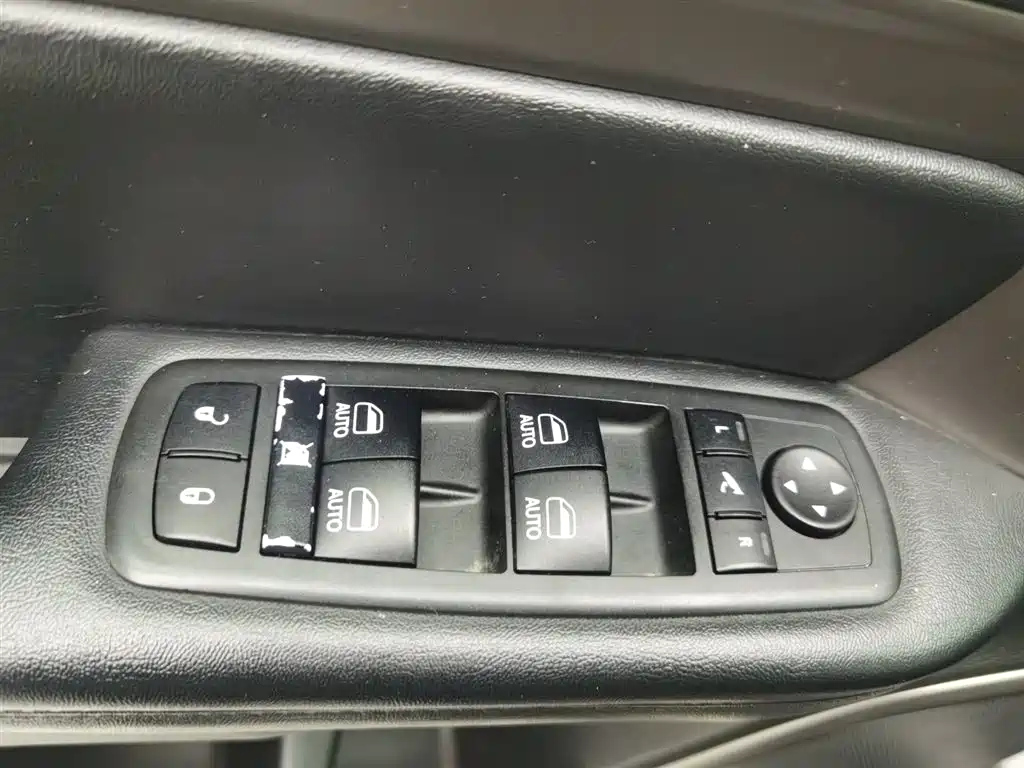 JEEP BIG 指挥官 2020