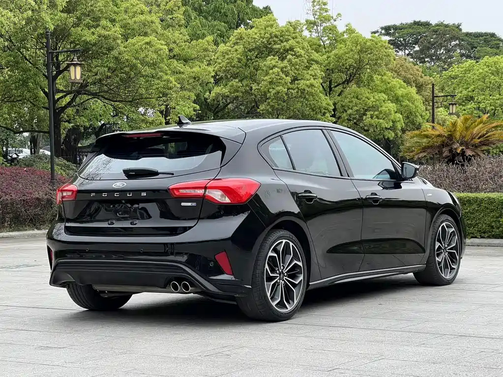 FORD FOCUS 2020