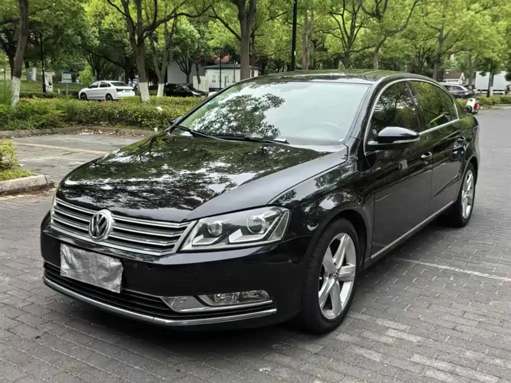 VOLKSWAGEN MAGOTAN 2015