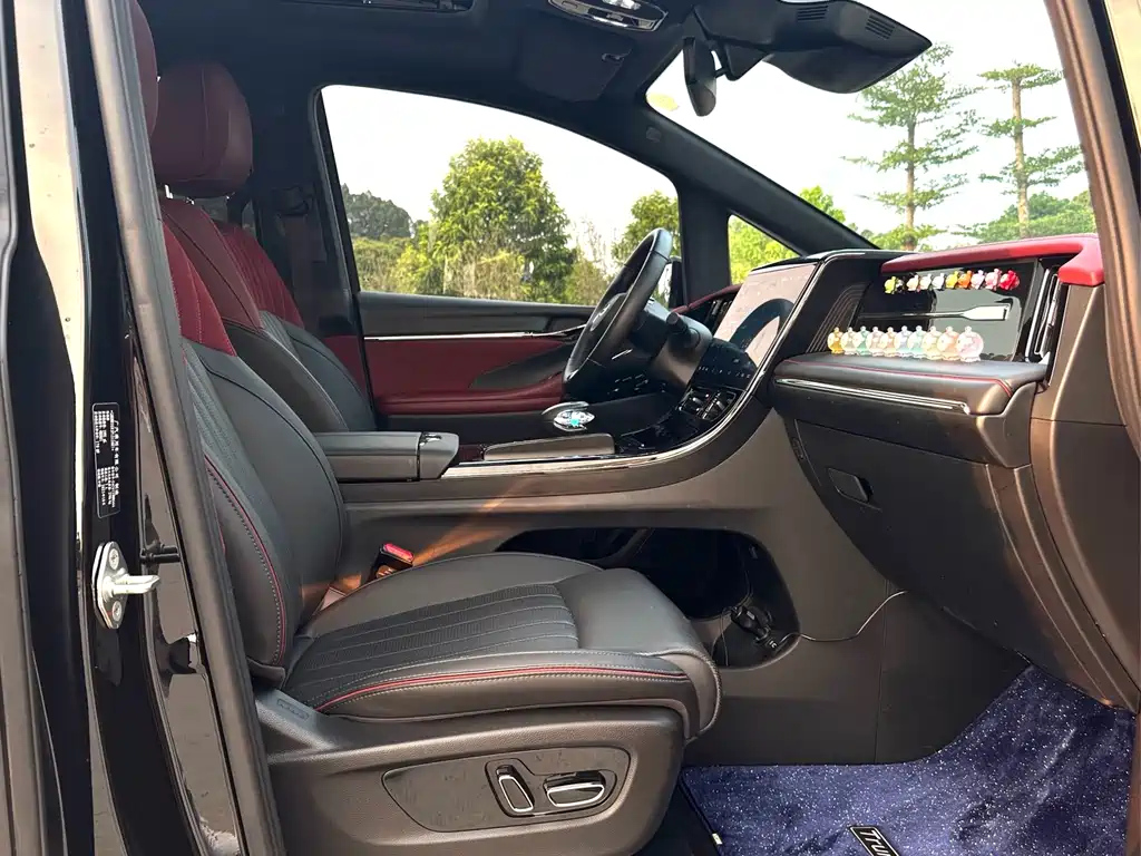 TRUMPCHI M8 2023