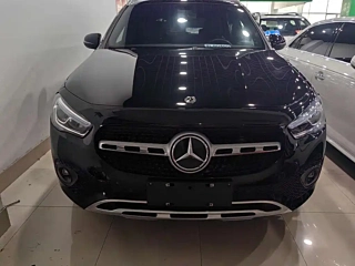 MERCEDES BENZ GLA 2020