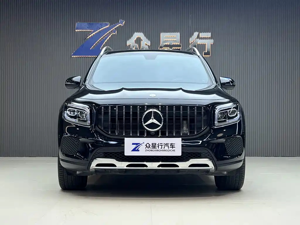 MERCEDES BENZ GLB 2023