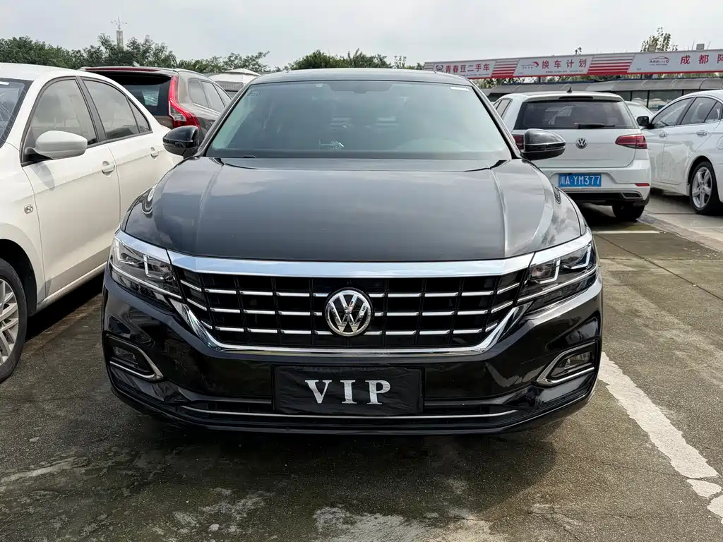 VOLKSWAGEN PASSAT 2019
