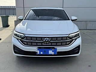 VOLKSWAGEN SAGITAR  2022