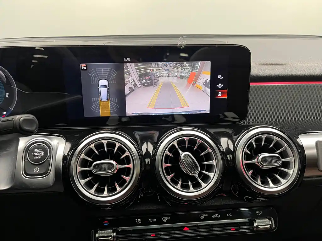 MERCEDES BENZ GLB 2021