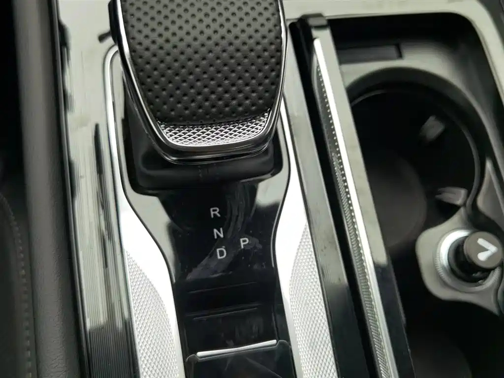 HONGQI H5 PHEV 2025