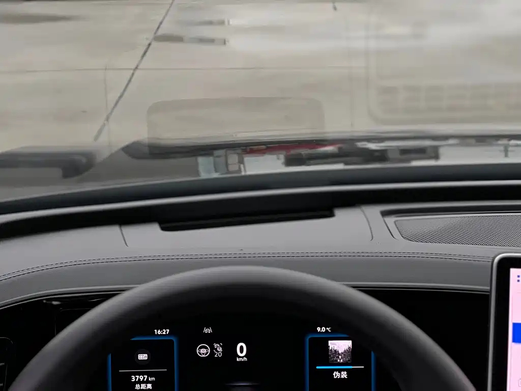 VOLKSWAGEN MAGOTAN 2025