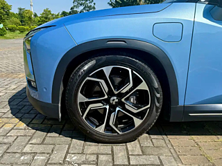 NIO ES8  2018 YEAR 355KM &#22522;&#20934; EDITION &#19971; SEATS EDITION 2018