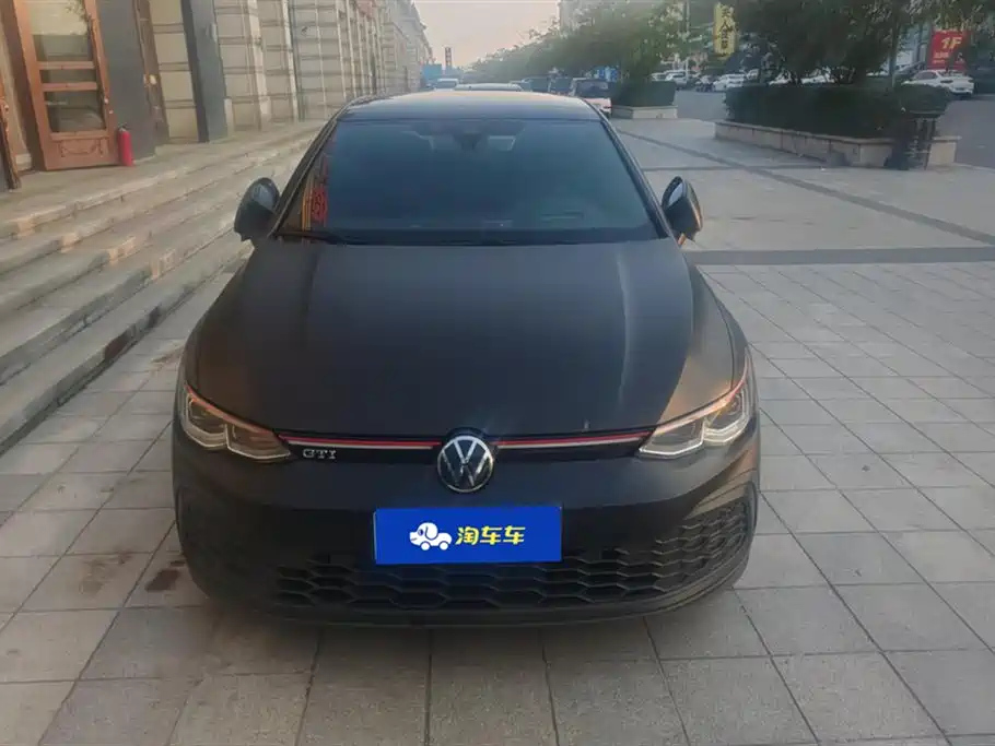 VOLKSWAGEN GOLF GTI 2022