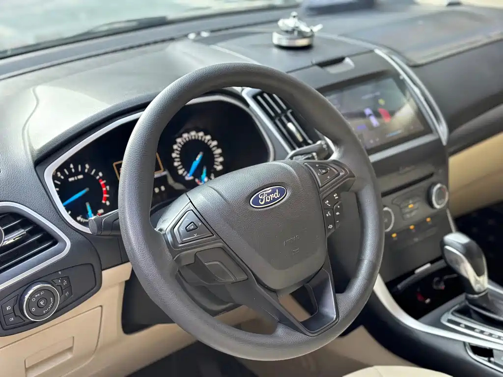 FORD EDGE 2017