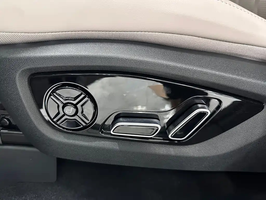 BYD TANG NEW ENERGY 2025