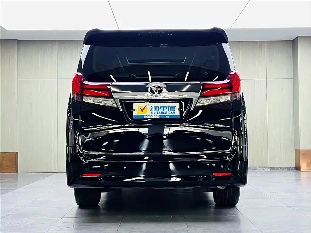 TOYOTA ALPHARD 2018