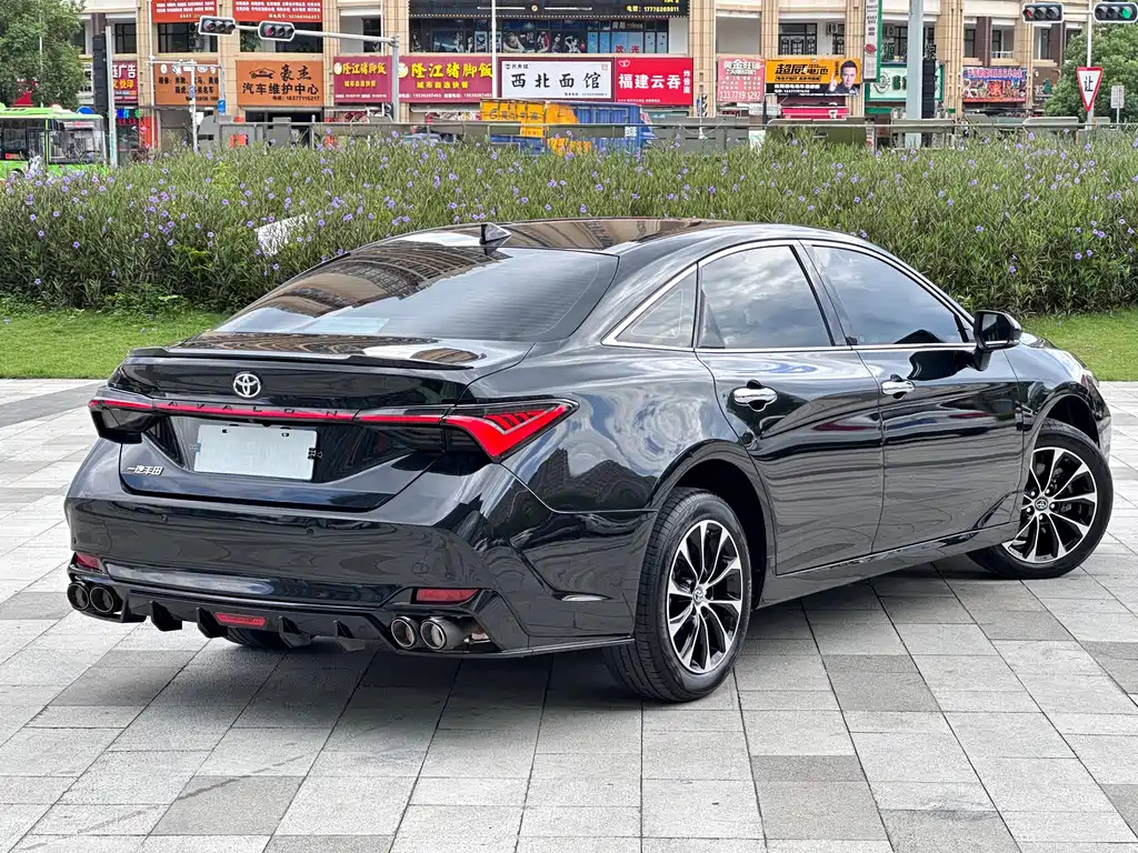 TOYOTA AVALON 2023